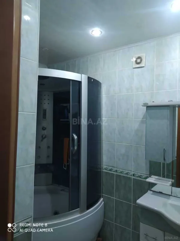 Kirayə verilir 3 otaqlı mənzil 185 m²