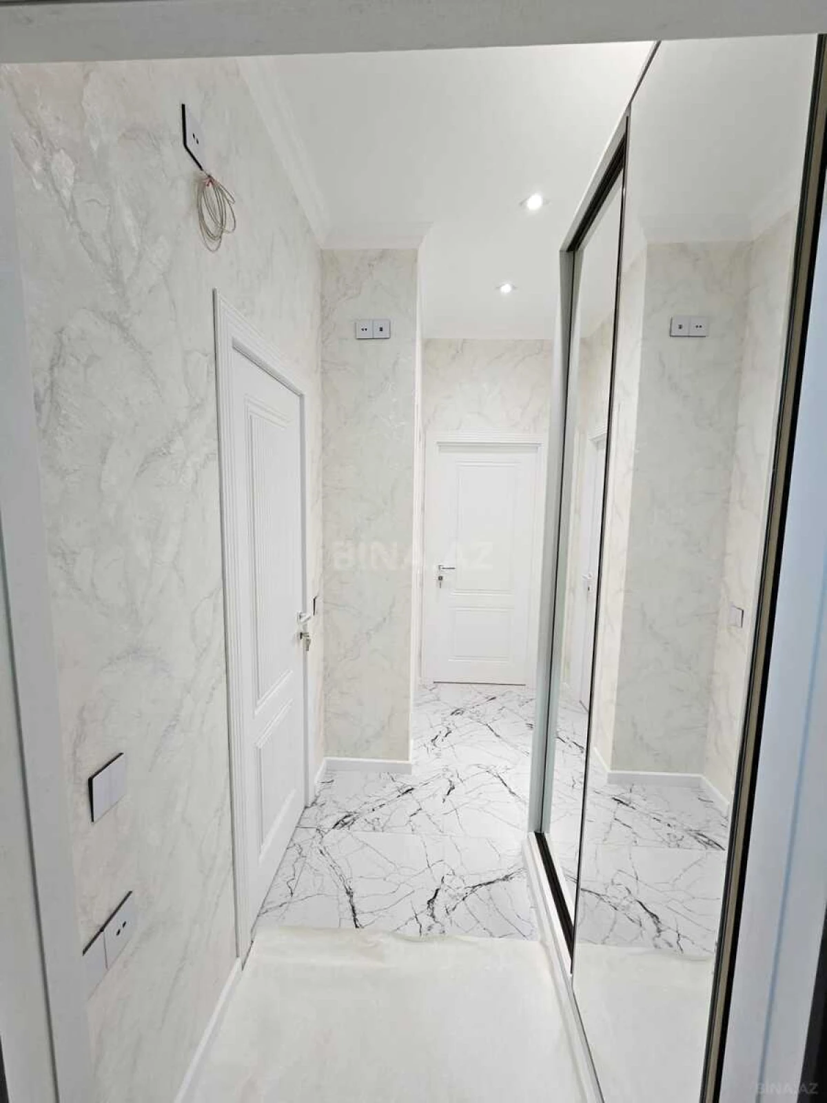 Satılır 3 otaqlı mənzil 60 m²