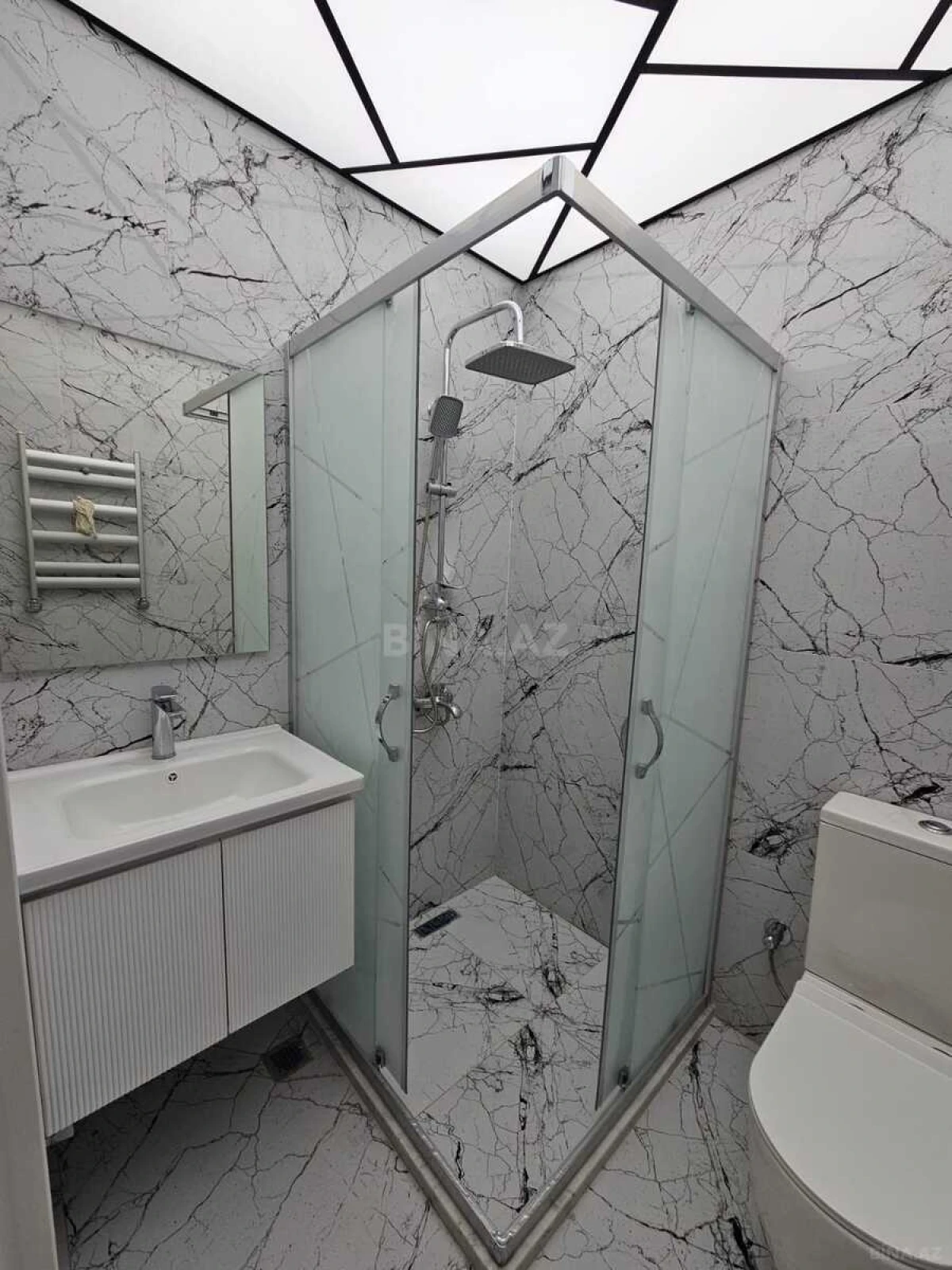 Satılır 3 otaqlı mənzil 60 m²