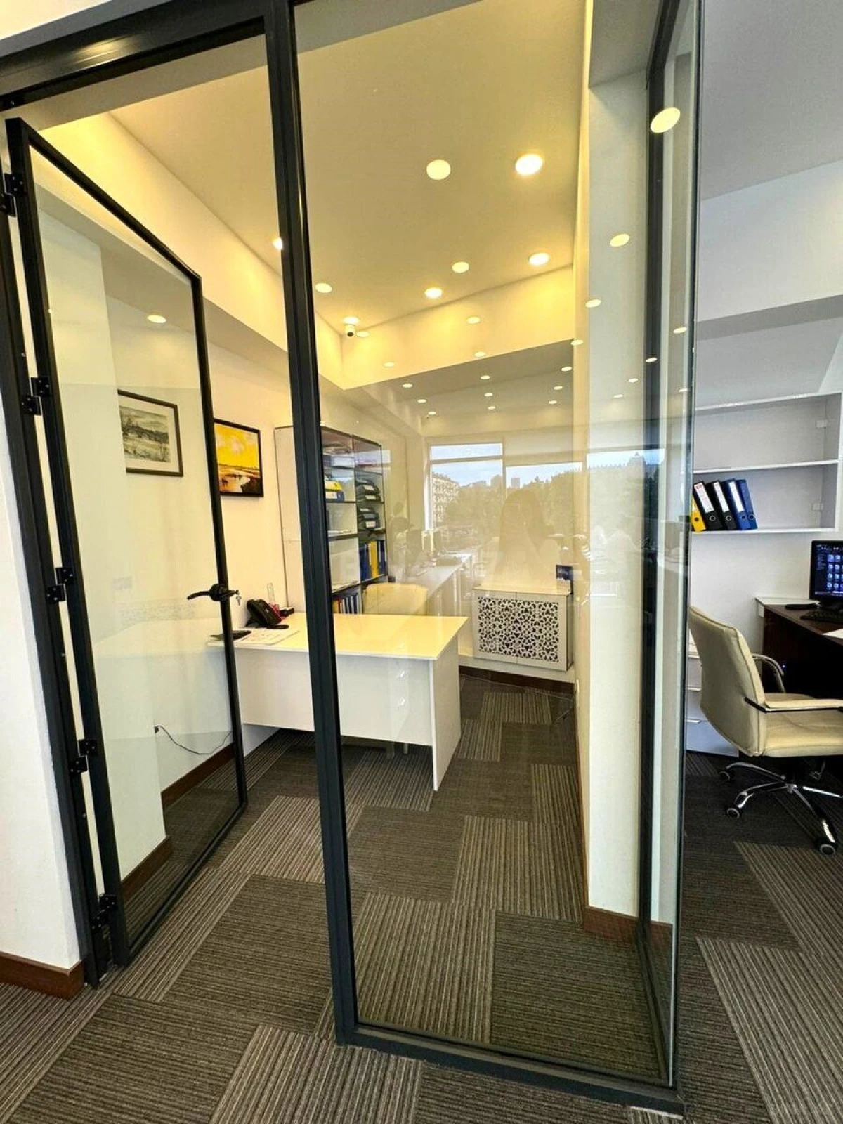 Satılır obyekt 125 m²