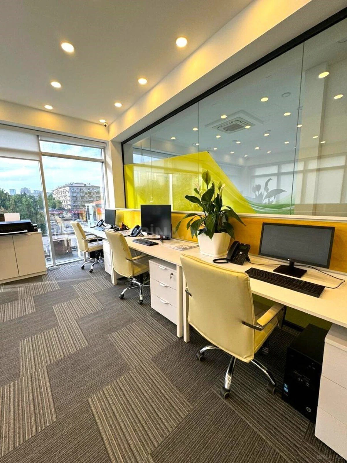 Satılır obyekt 125 m²