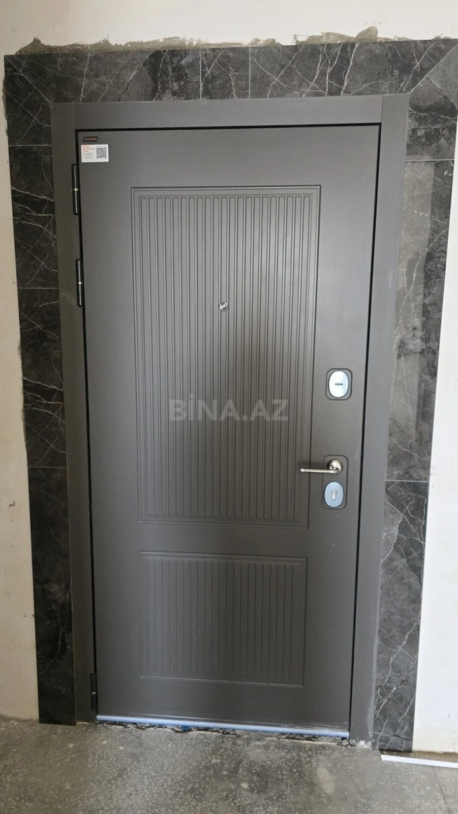 Satılır 3 otaqlı mənzil 93 m²