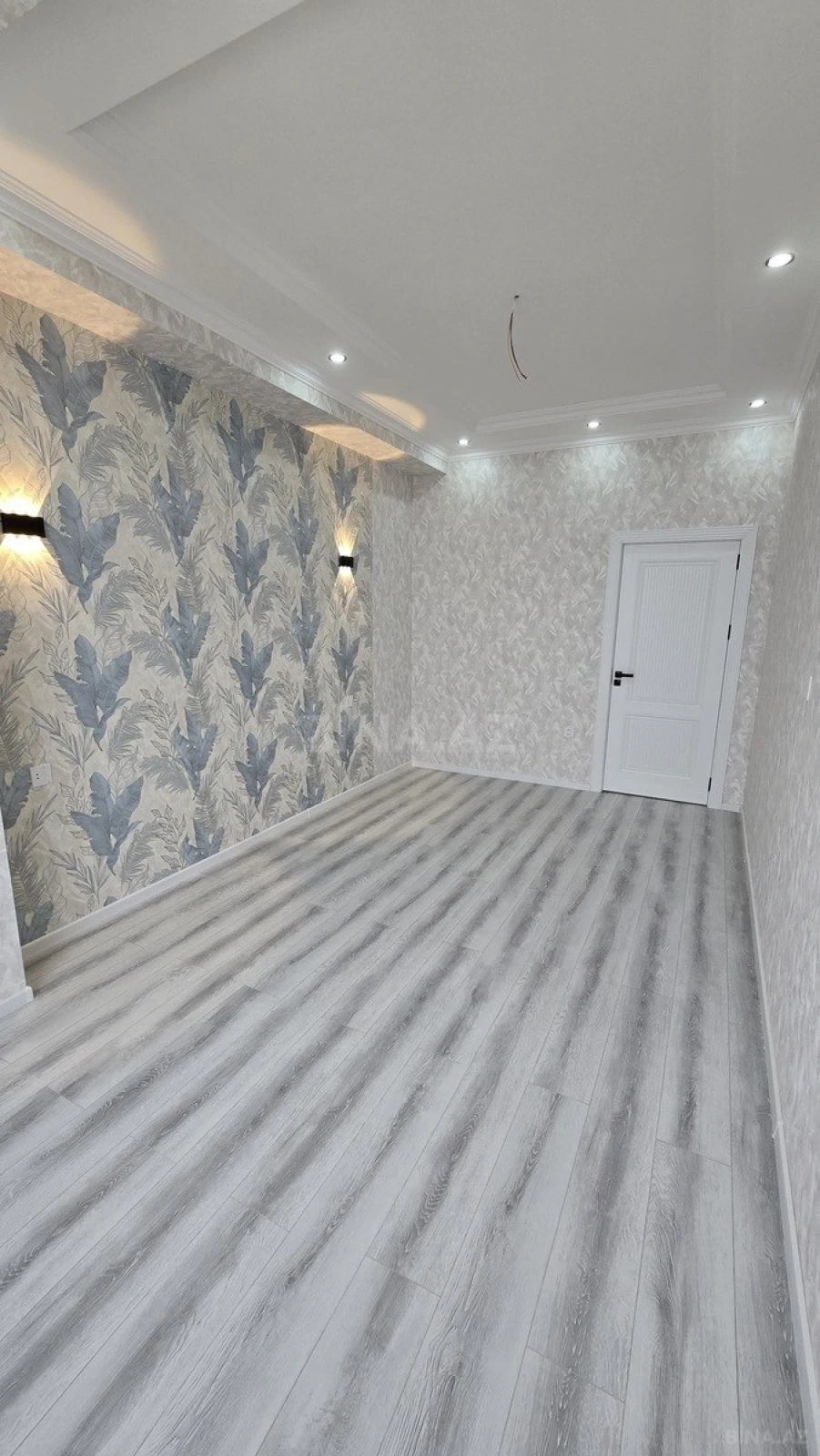 Satılır 3 otaqlı mənzil 93 m²