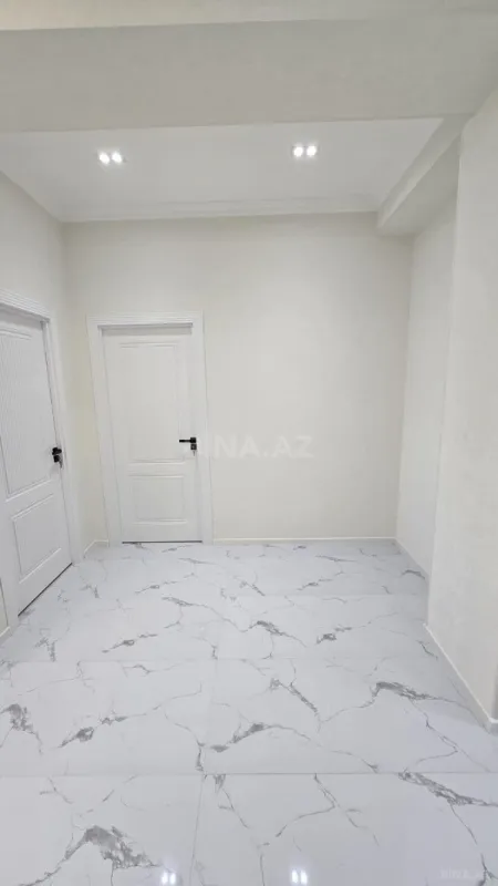 Satılır 3 otaqlı mənzil 93 m²