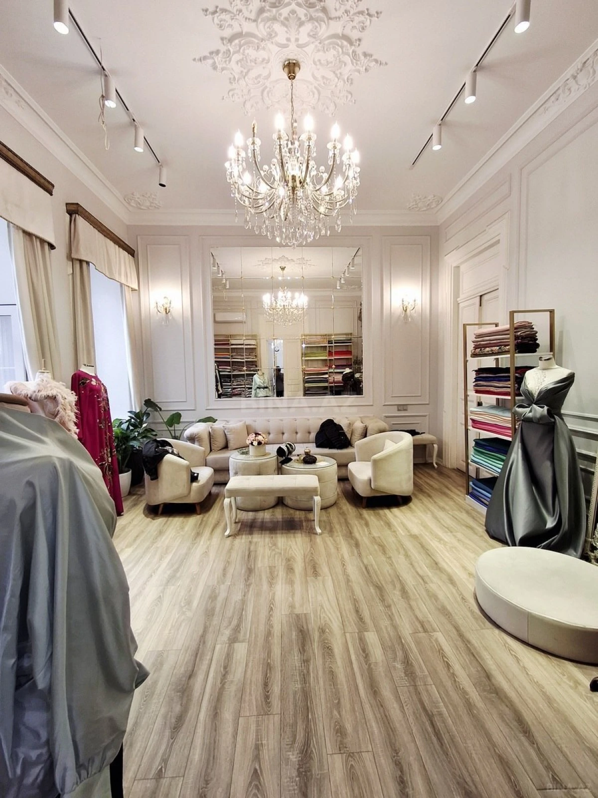 Kirayə verilir obyekt 200 m²