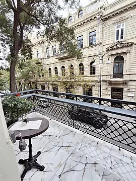 Kirayə verilir obyekt 200 m²