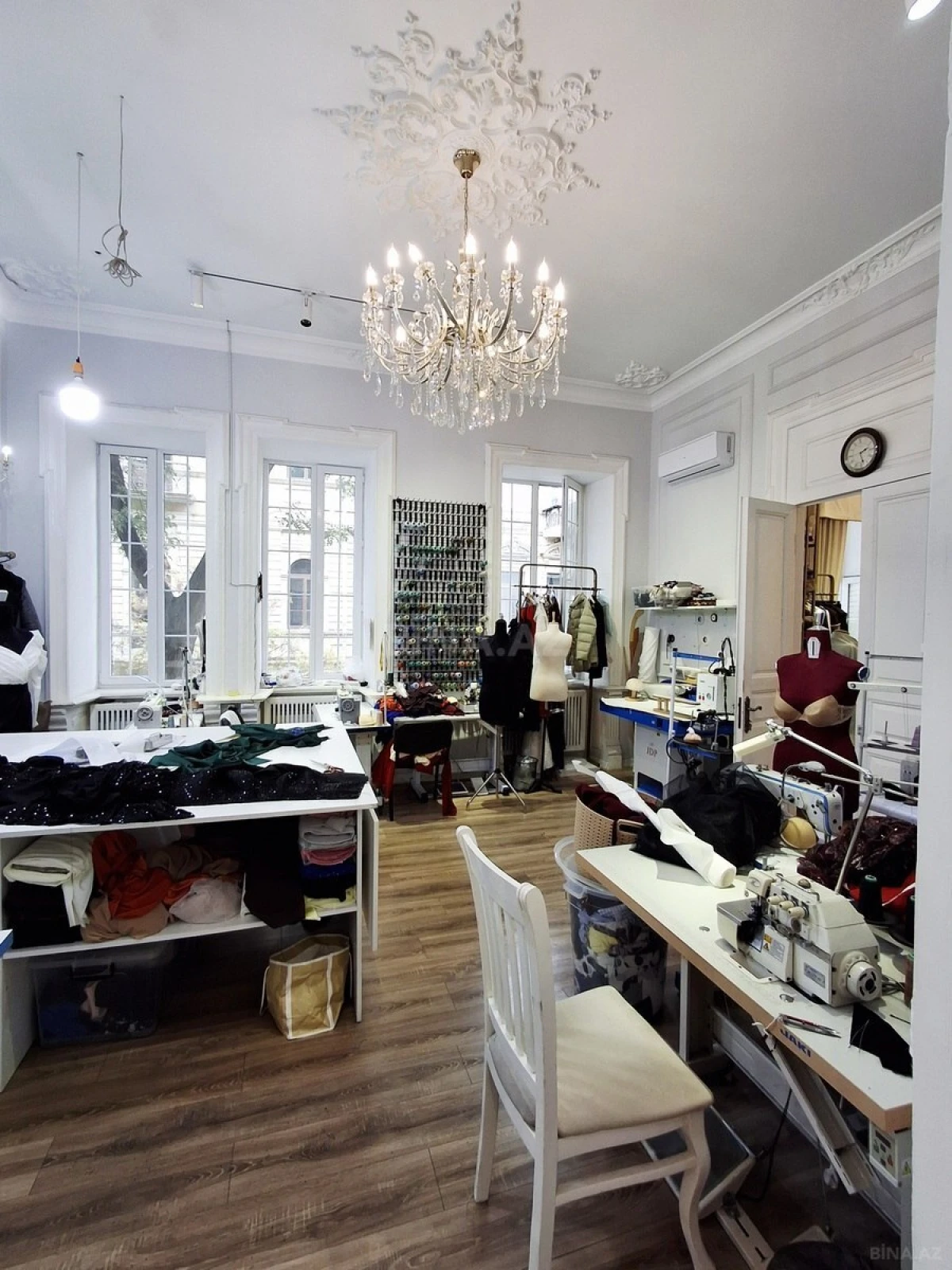 Kirayə verilir obyekt 200 m²