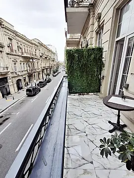 Kirayə verilir obyekt 200 m²