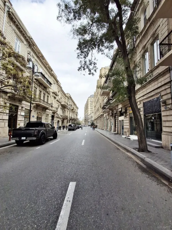 Kirayə verilir obyekt 200 m²