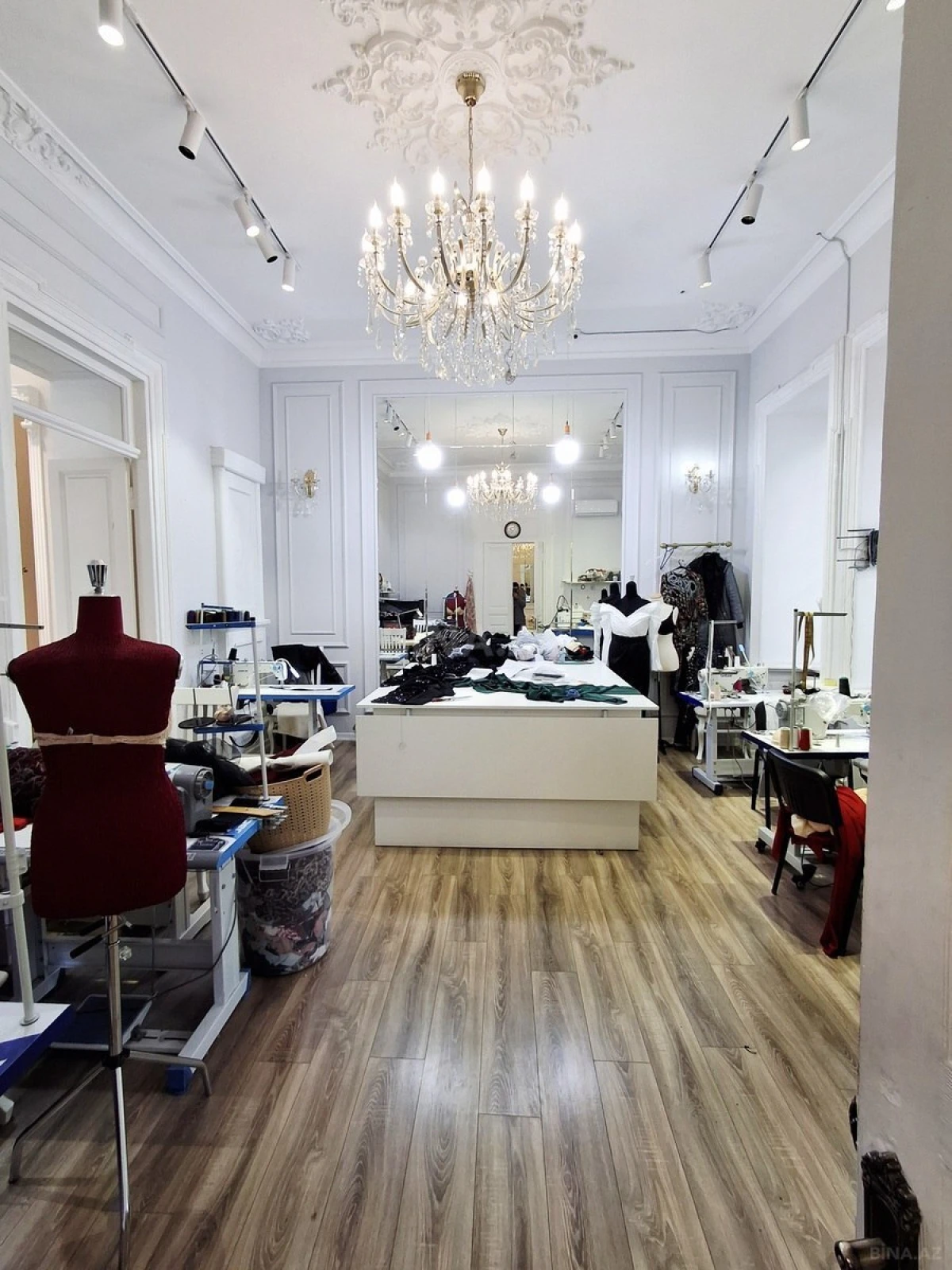 Kirayə verilir obyekt 200 m²