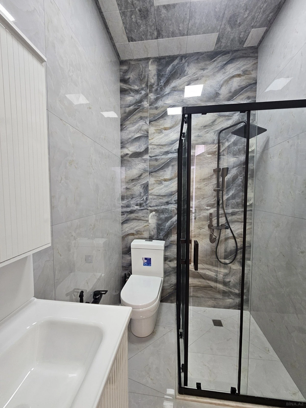 Satılır 4 otaqlı həyət evi 140 m²