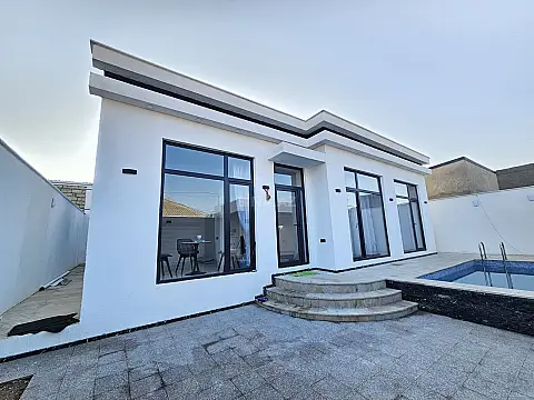 Satılır 4 otaqlı həyət evi 140 m²