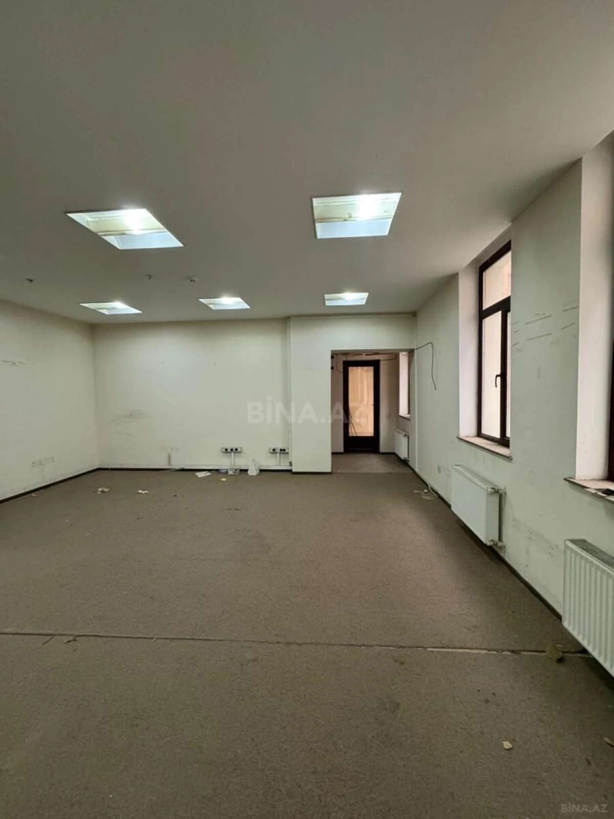 Kirayə verilir 12 otaqlı ofis 550 m²