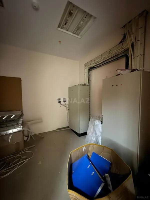 Kirayə verilir 12 otaqlı ofis 550 m²