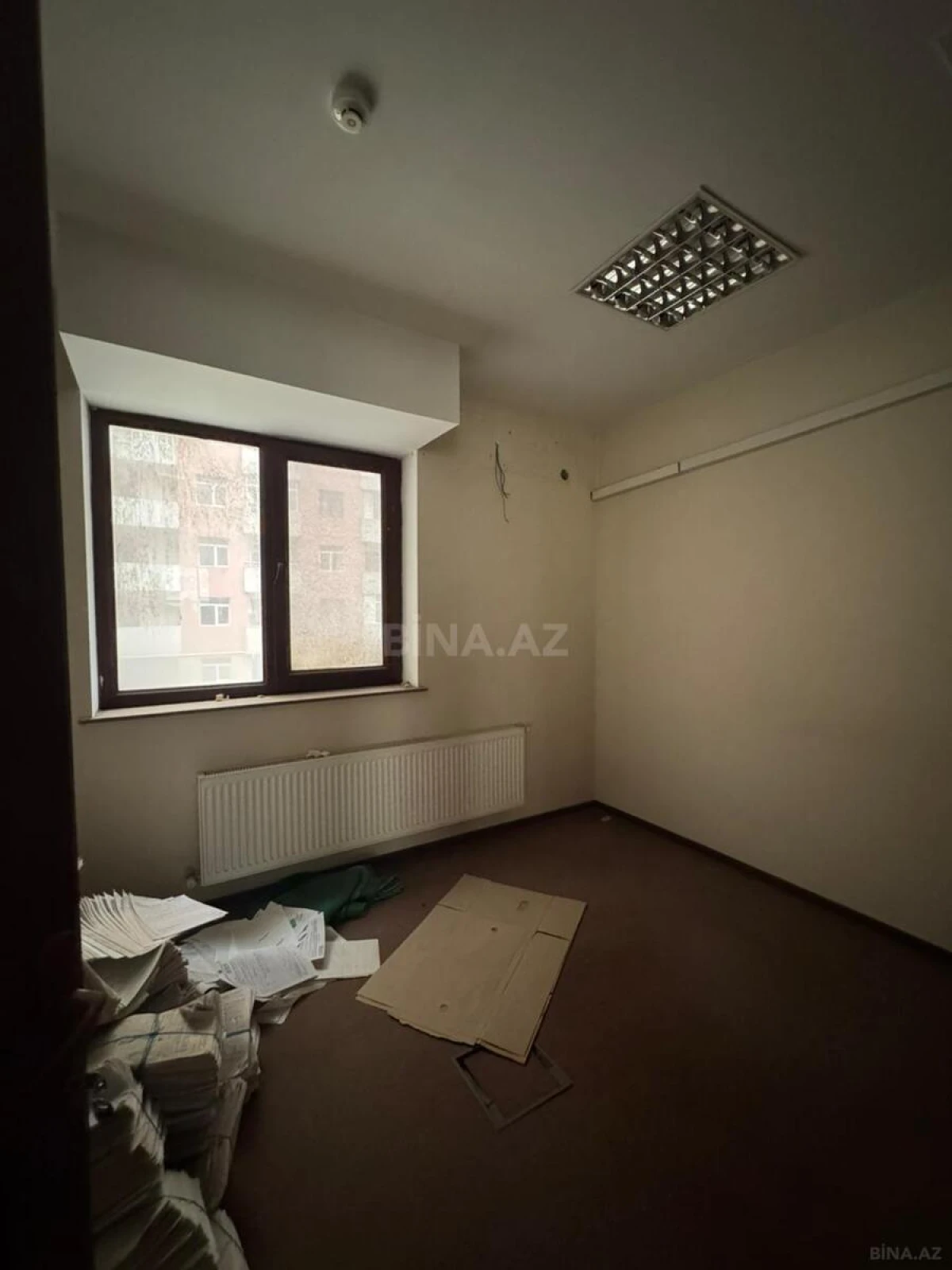 Kirayə verilir 12 otaqlı ofis 550 m²