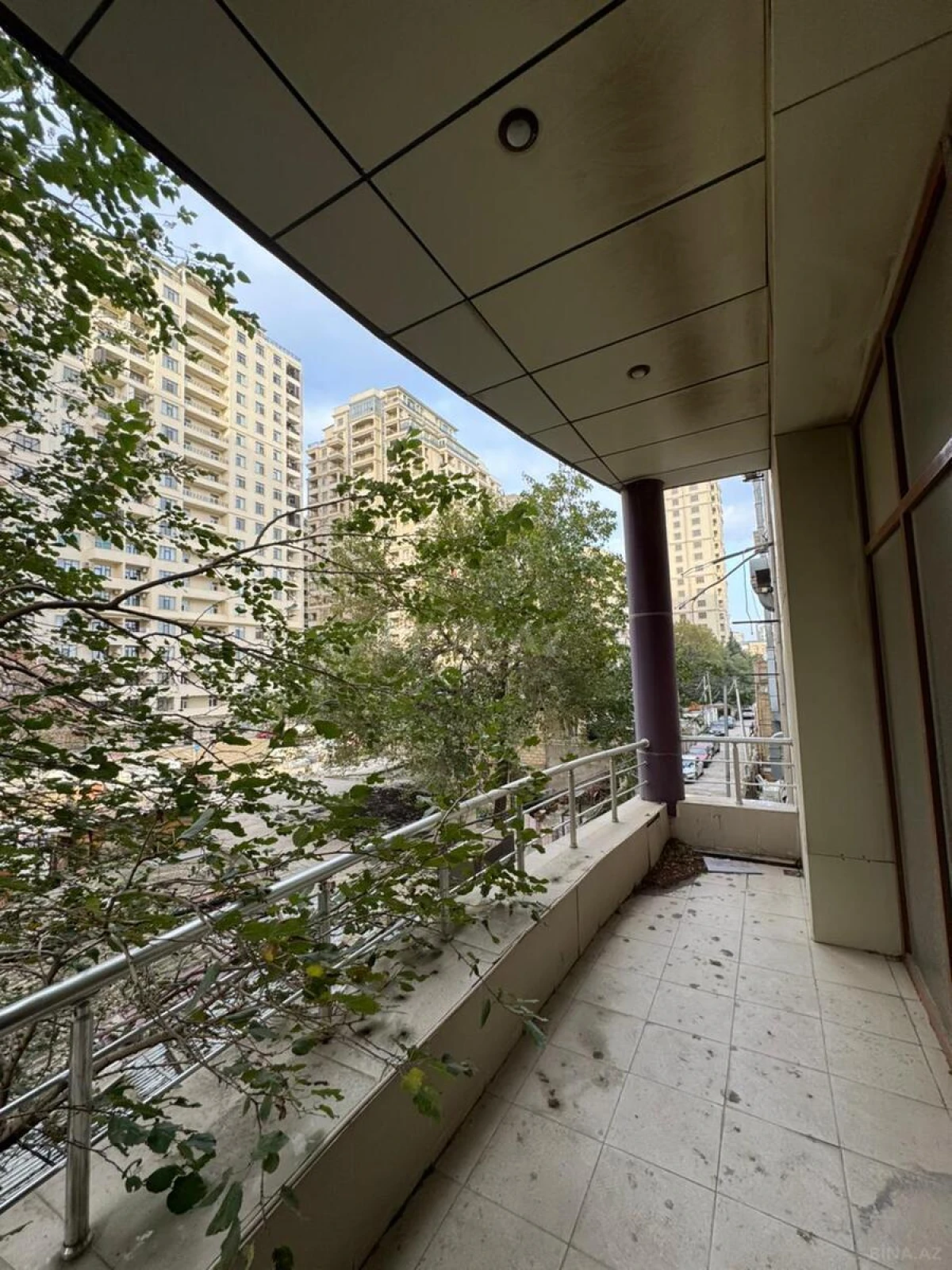 Kirayə verilir 12 otaqlı ofis 550 m²