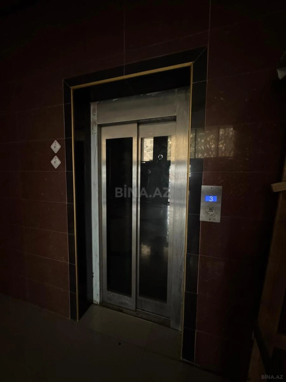 Kirayə verilir 12 otaqlı ofis 550 m²