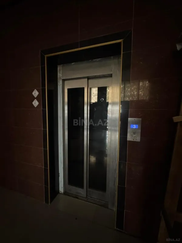 Kirayə verilir 12 otaqlı ofis 550 m²