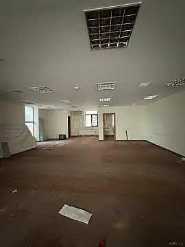 Kirayə verilir 12 otaqlı ofis 550 m²
