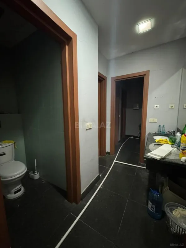 Kirayə verilir 12 otaqlı ofis 550 m²