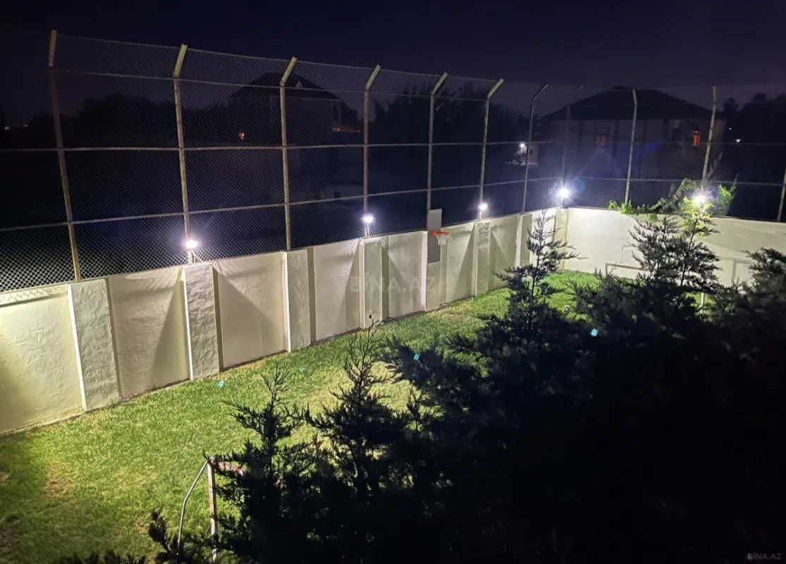 Satılır 6 otaqlı həyət evi 600 m²