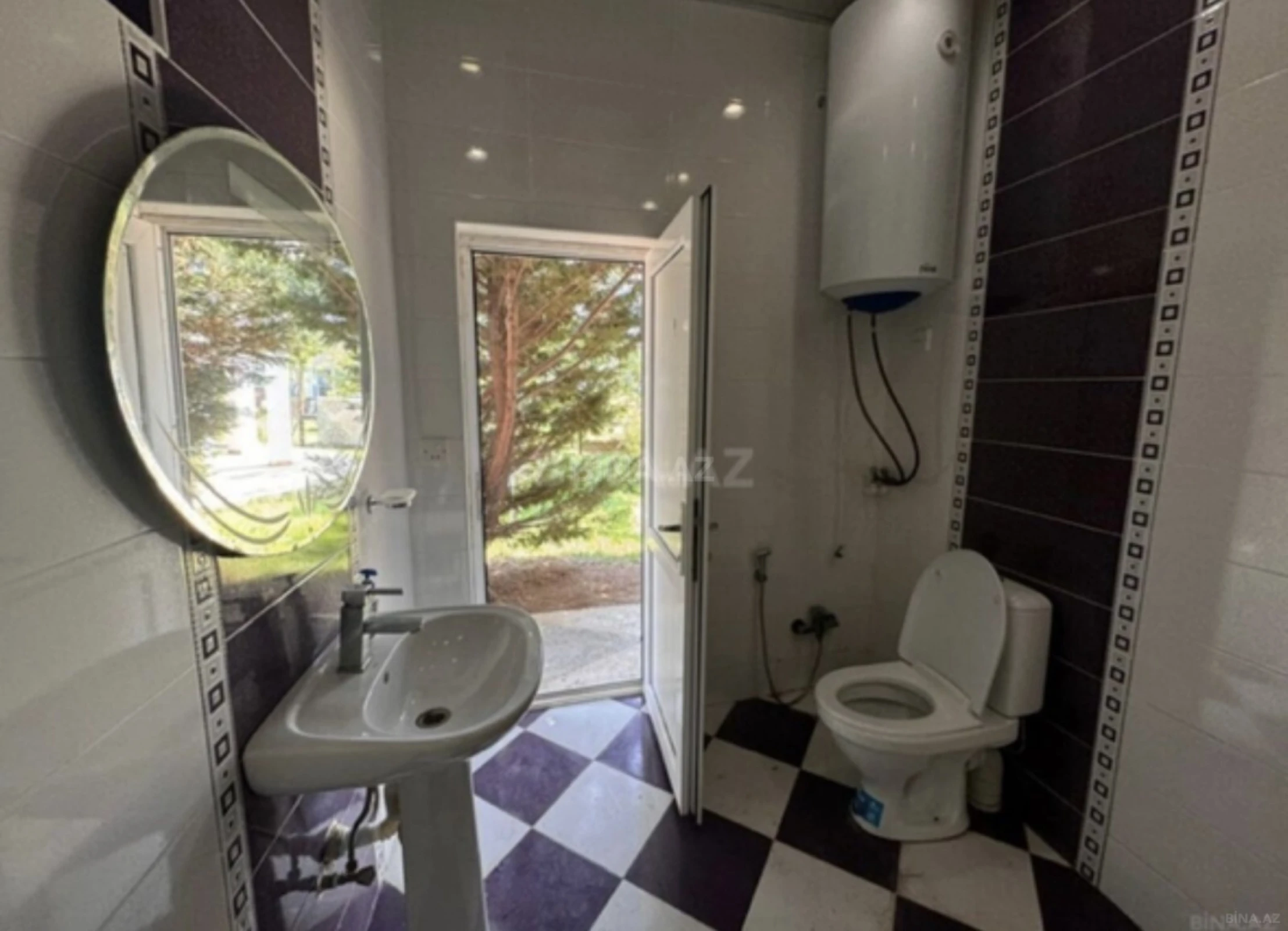 Satılır 6 otaqlı həyət evi 600 m²