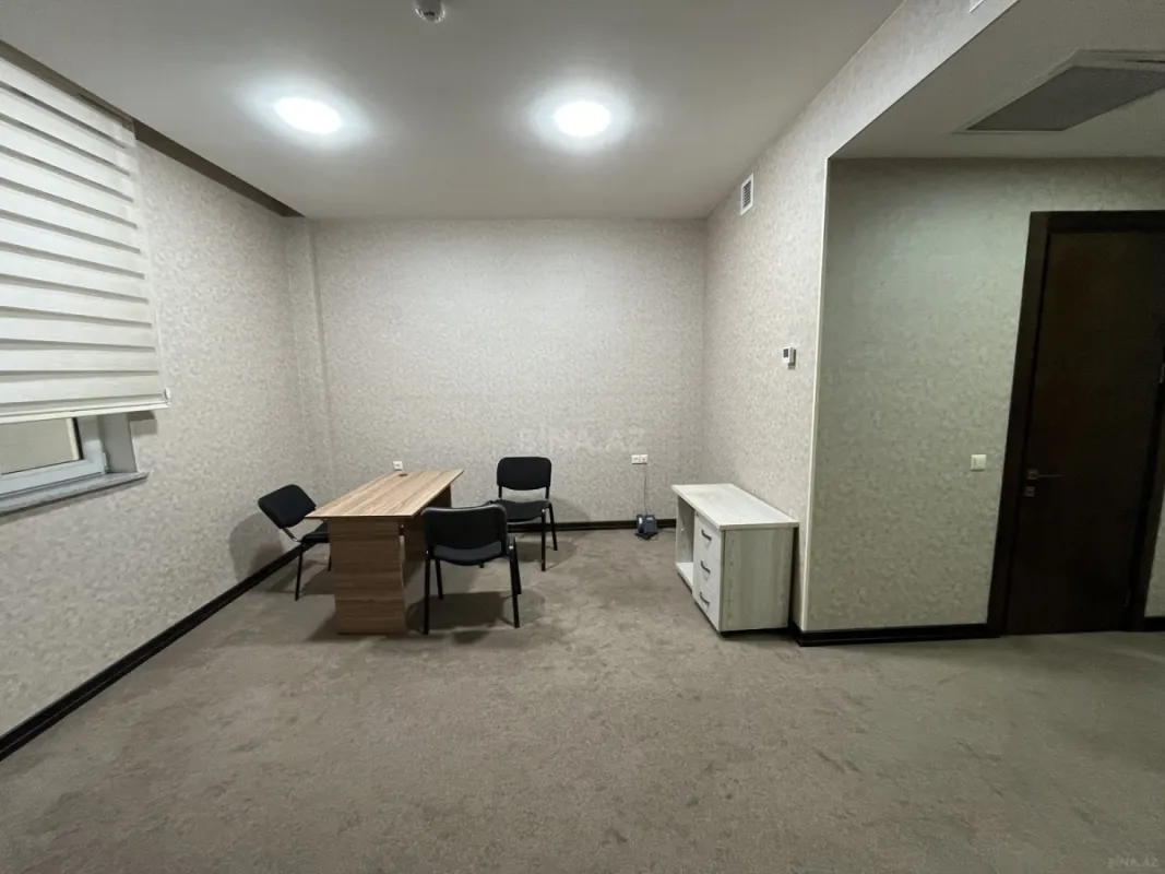 Kirayə verilir 1 otaqlı ofis 30 m²