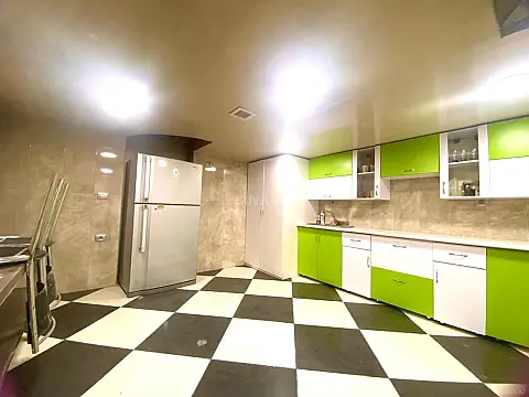 Kirayə verilir obyekt 200 m²