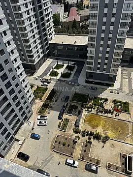 Satılır 3 otaqlı mənzil 109 m²
