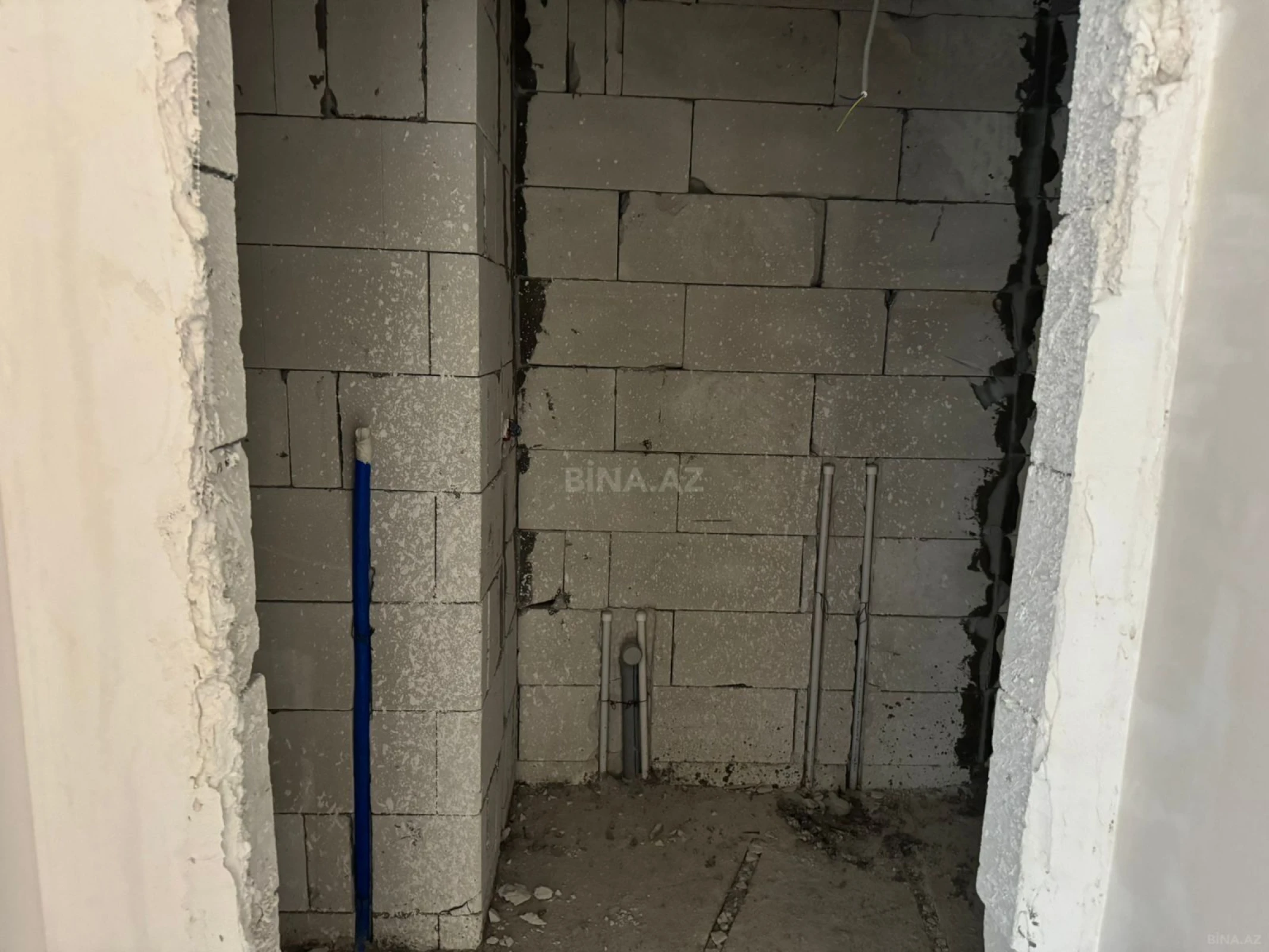 Satılır 3 otaqlı mənzil 109 m²