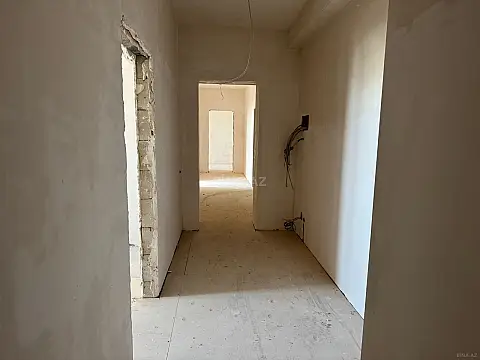 Satılır 3 otaqlı mənzil 109 m²