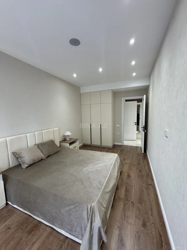 Satılır 2 otaqlı mənzil 64 m²