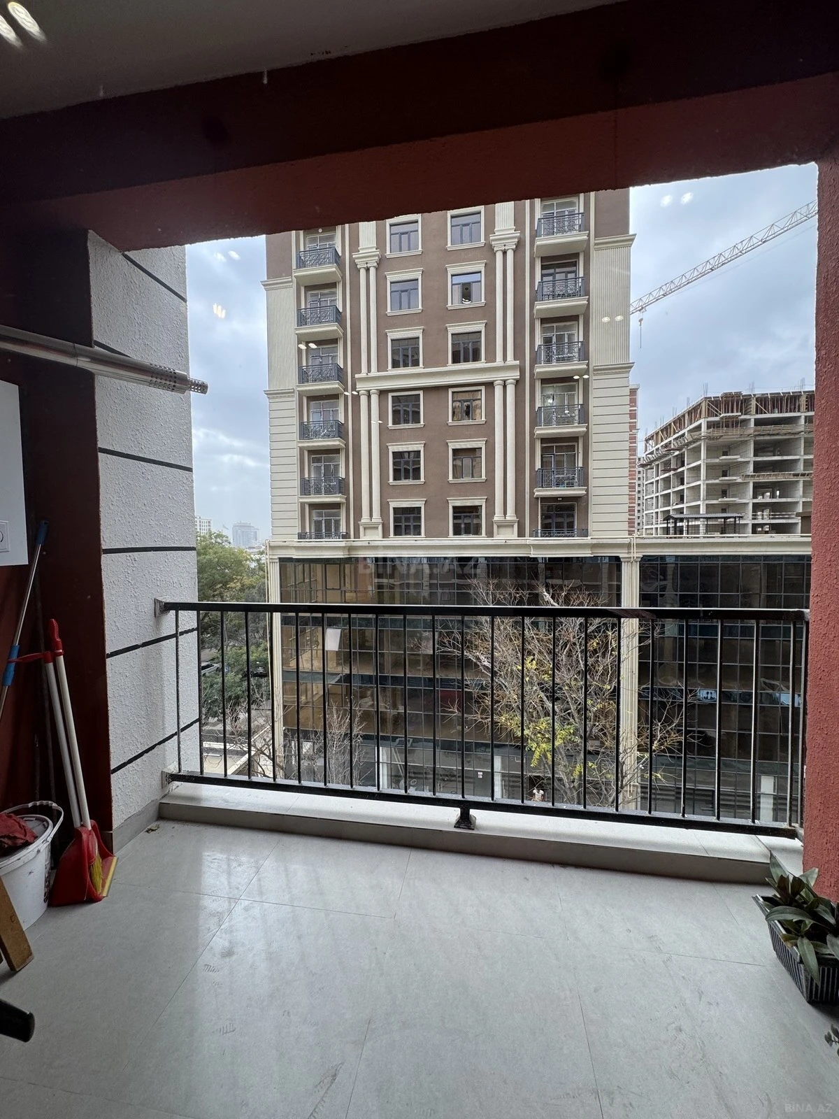 Satılır 2 otaqlı mənzil 64 m²