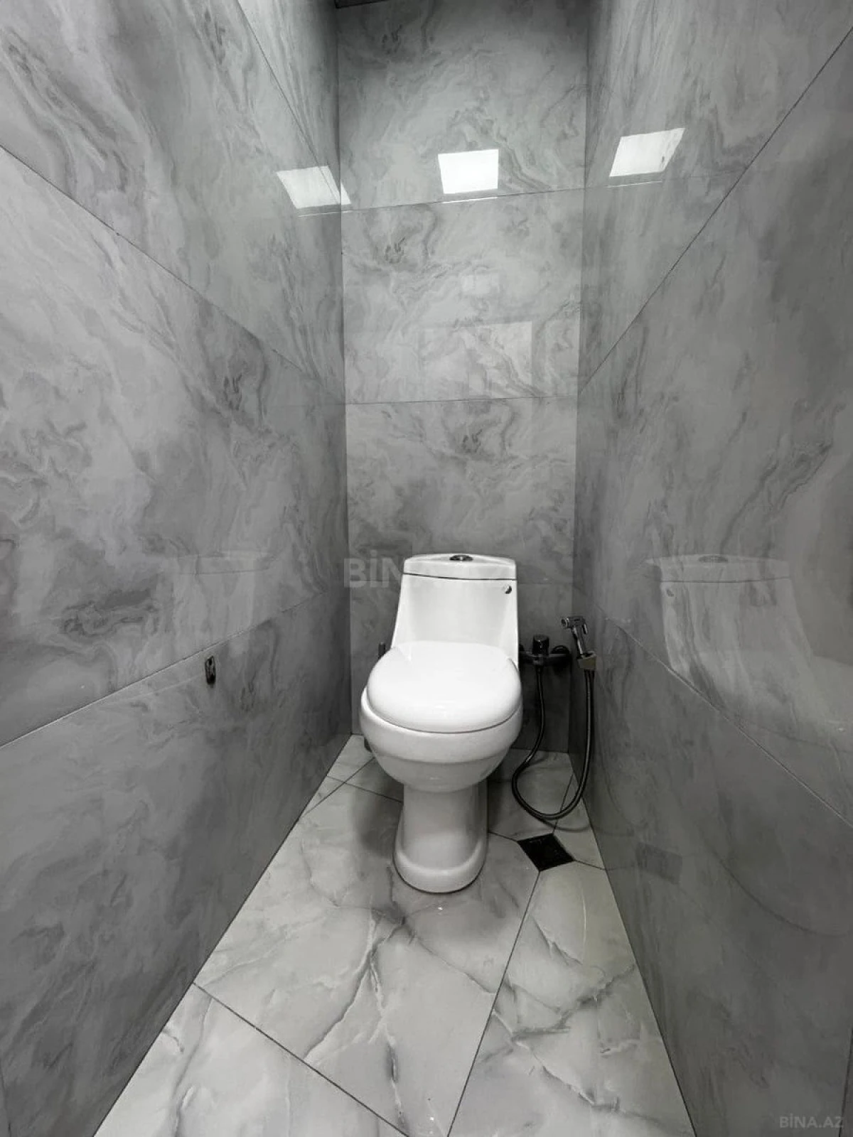 Satılır 3 otaqlı mənzil 50 m²