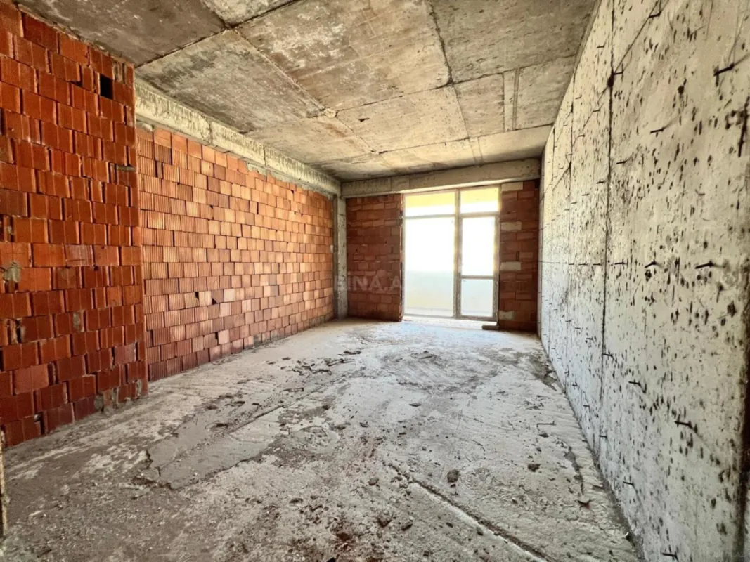 Satılır 1 otaqlı mənzil 40 m²