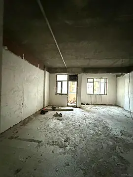 Satılır 3 otaqlı mənzil 145 m²