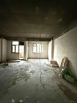 Satılır 3 otaqlı mənzil 145 m²