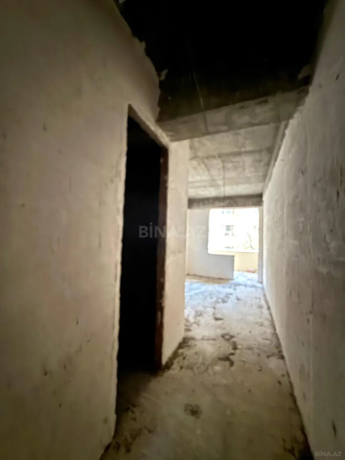 Satılır 3 otaqlı mənzil 145 m²