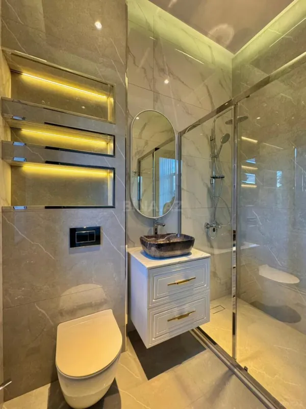 Satılır 6 otaqlı həyət evi 675 m²