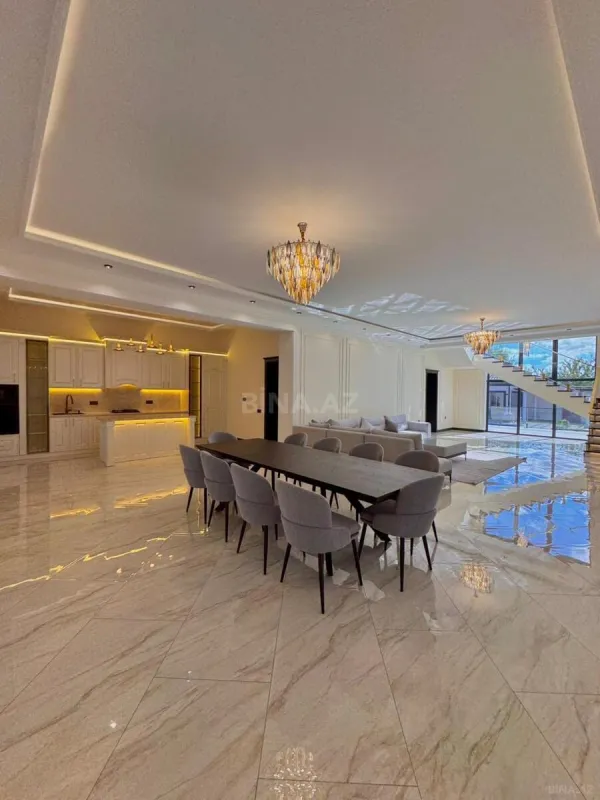 Satılır 6 otaqlı həyət evi 675 m²