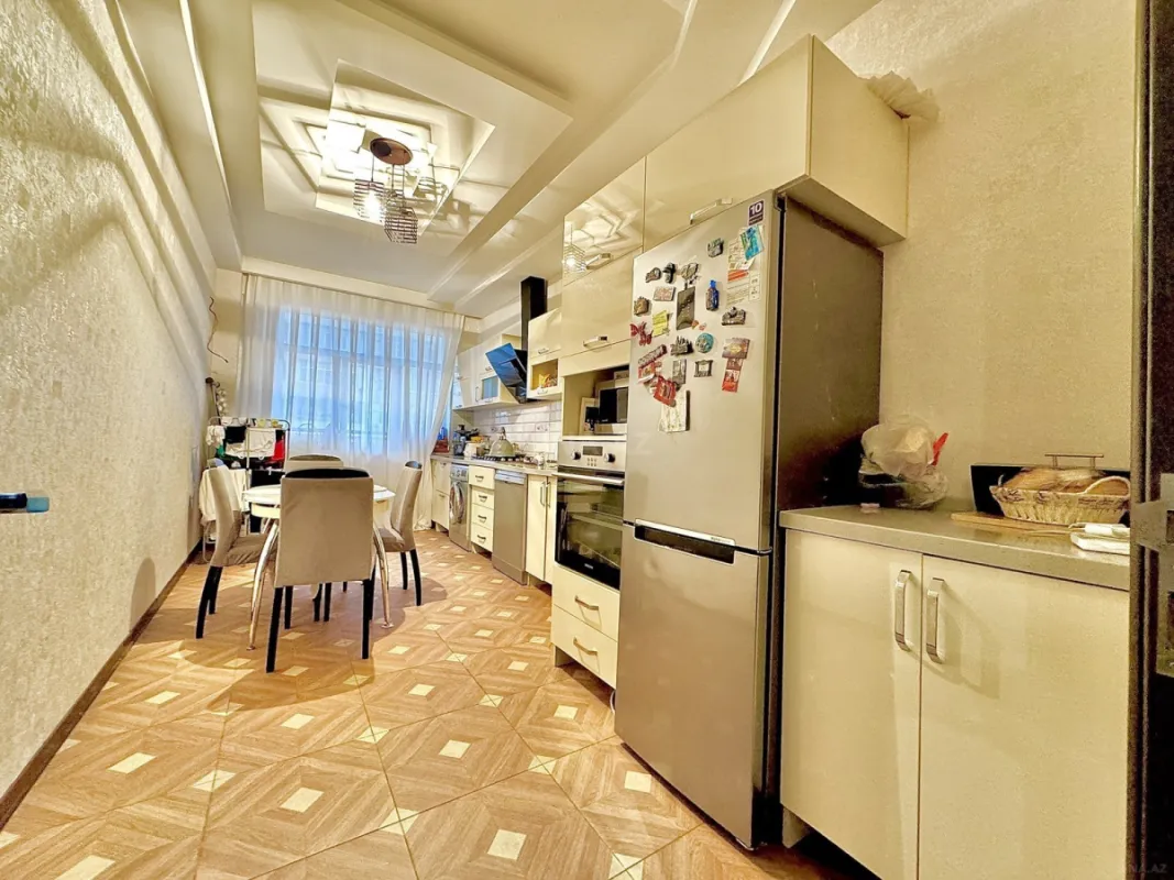 Satılır 2 otaqlı mənzil 103 m²