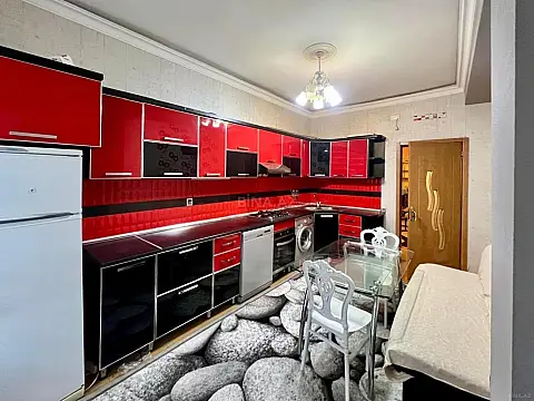 Kirayə verilir 3 otaqlı mənzil 95 m²