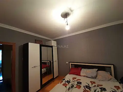 Satılır 4 otaqlı mənzil 100 m²