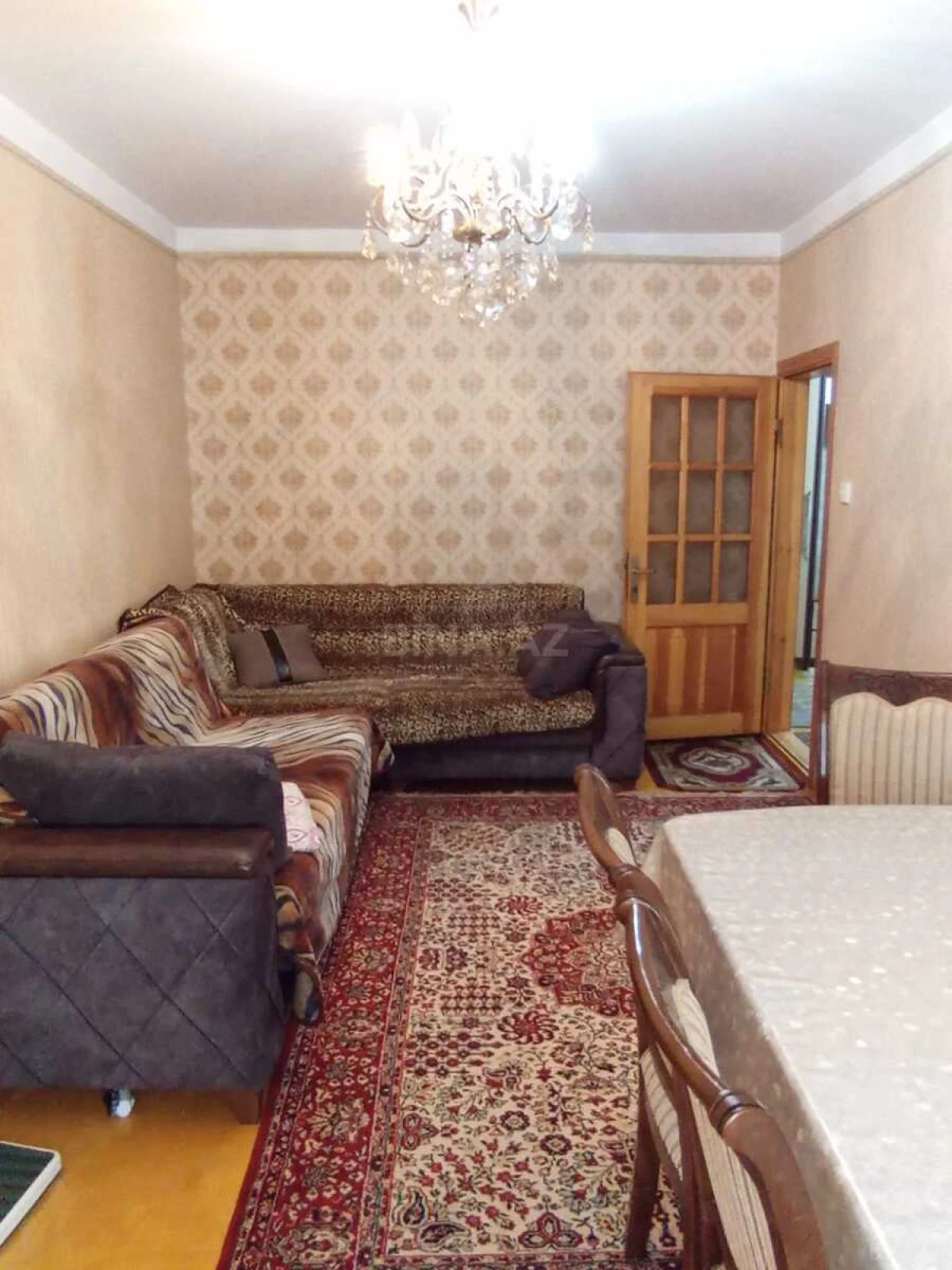 Satılır 4 otaqlı mənzil 100 m²