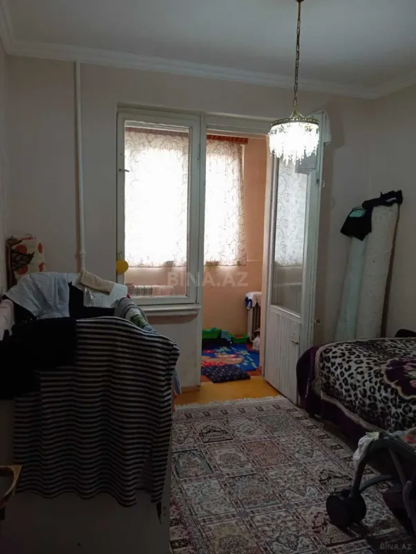 Satılır 4 otaqlı mənzil 100 m²