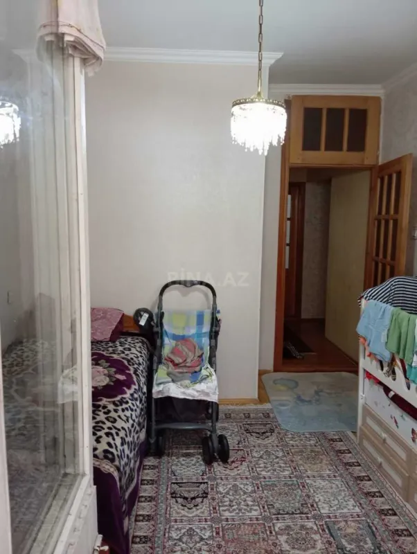 Satılır 4 otaqlı mənzil 100 m²
