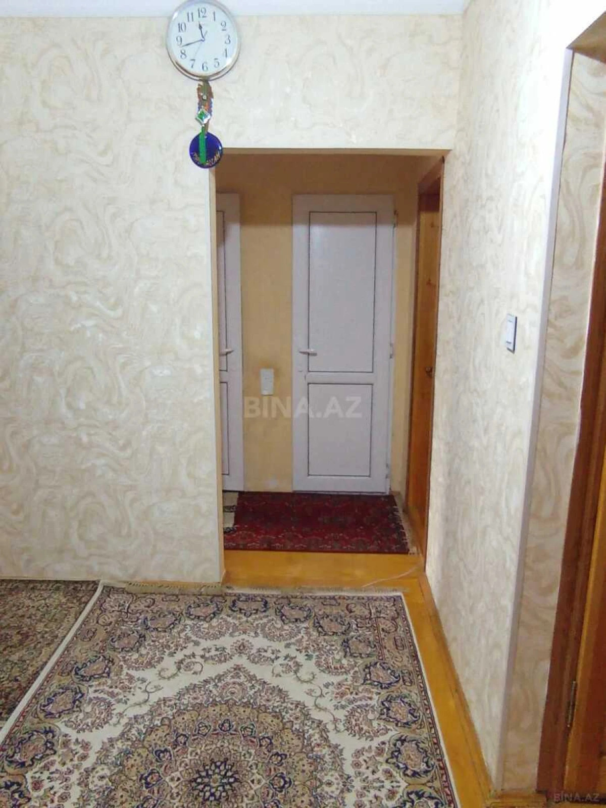 Satılır 4 otaqlı mənzil 100 m²