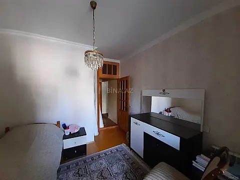 Satılır 4 otaqlı mənzil 100 m²