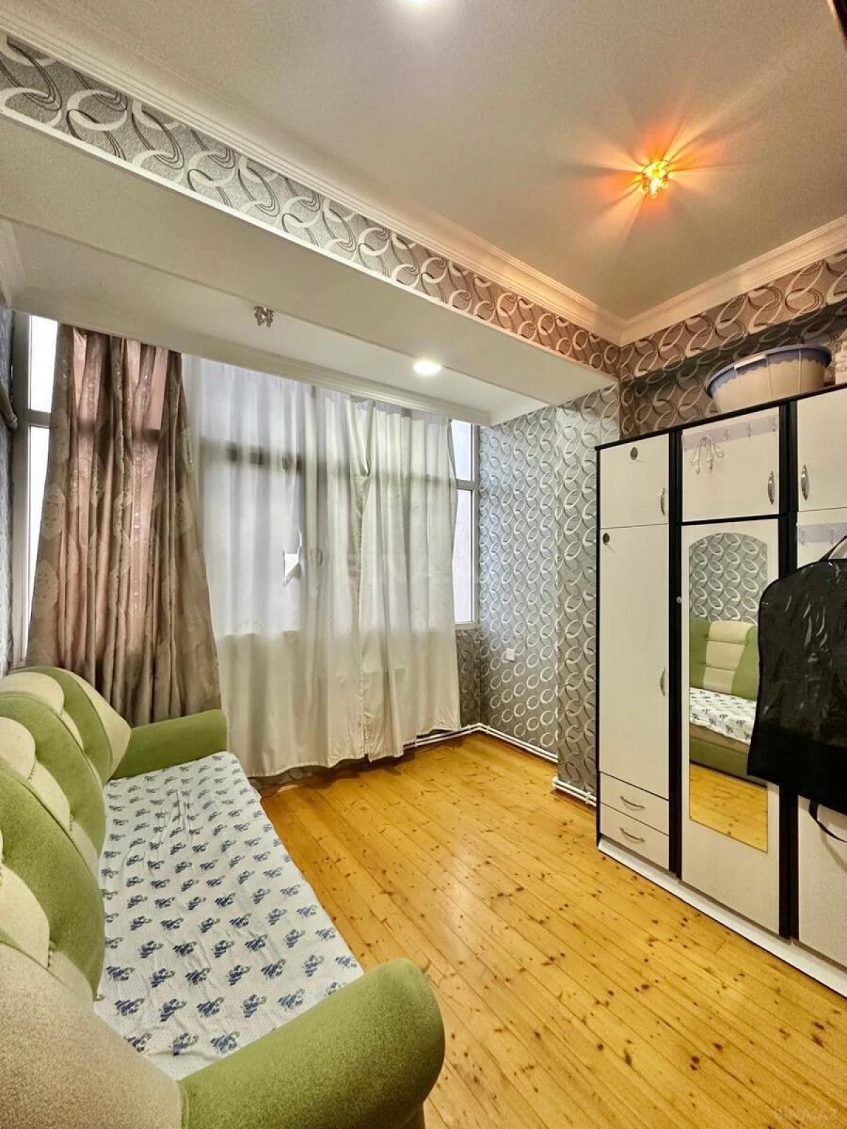 Satılır 2 otaqlı mənzil 41 m²