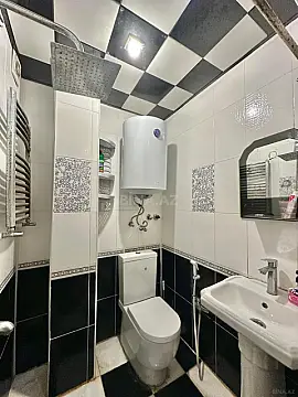Satılır 2 otaqlı mənzil 41 m²